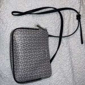 Guess crossbody